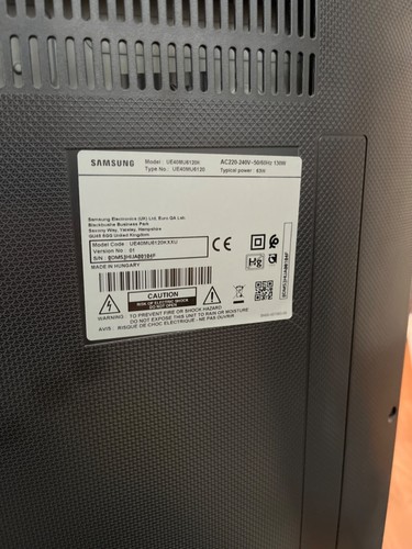 Samsung Television 40 Inch Smart TV (with broken backlight) - Picture 3 of 4