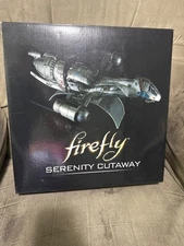 Firefly  QMx Quantum Mechanix Serenity Cutaway Replica  (1:250 Scale) Rea