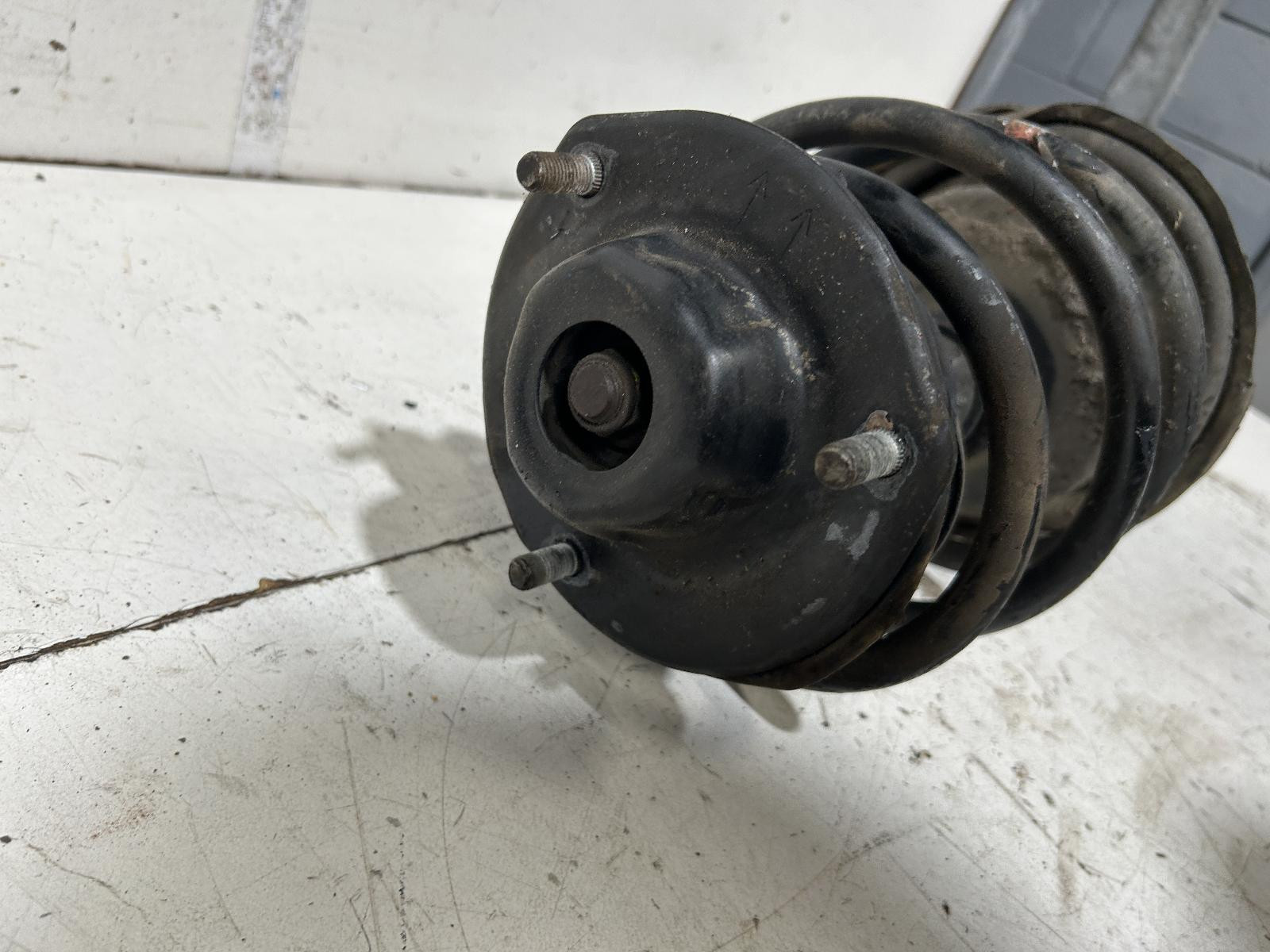 Toyota Camry Right Front Strut SXV10 02/1993-01/1996 - thumbnail 3