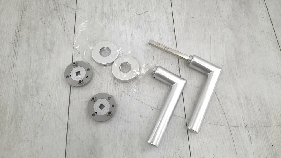 Maniglia interna HOPPE Stockholm argento - Immagine 2 di 4