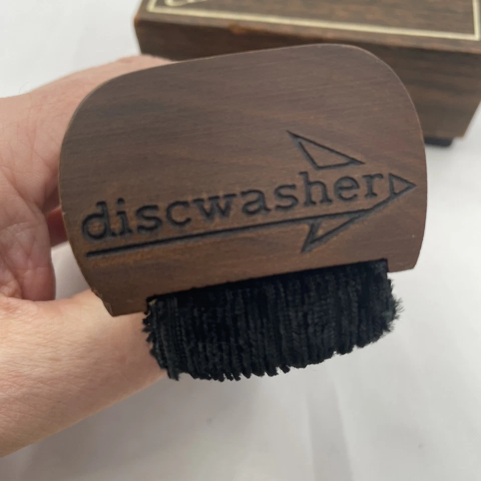 Escova e caixa de limpador de discos de vinil vintage sem fluido ou garrafa - Imagem 3 de 4