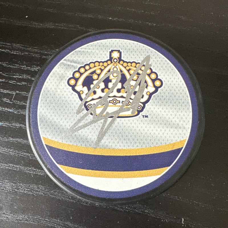 QUINTON BYFIELD SIGNED AUTOGRAPHED LOS ANGELES KINGS Reverse Retro HOCKEY PUCK 