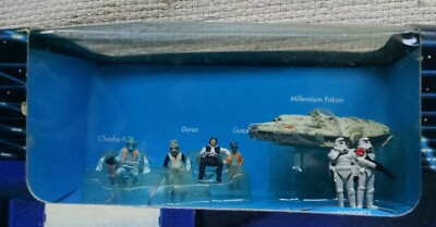 MicroMachines C-3PO/Cantina Transforming Action Set Star