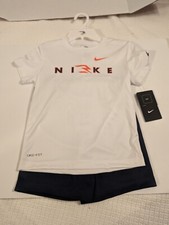 Nike Swoosh Boy's 2 Piece Set T-Shirt Shorts White/Navy Size 6 Dri Fit