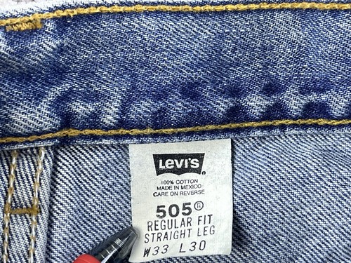 Levis 505 Jeans Mens 33x30 Blue Denim Regular Fit Straight Leg Cotton Yellow Tab - Picture 9 of 16