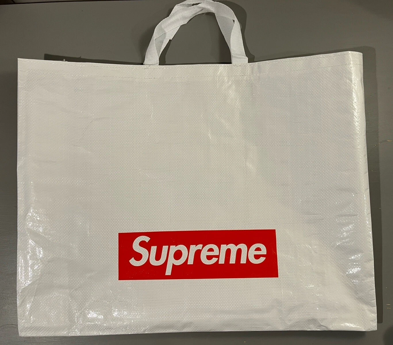 Grande boîte réutilisable en polypropylène tissé shopping suprême logo blanc authentique