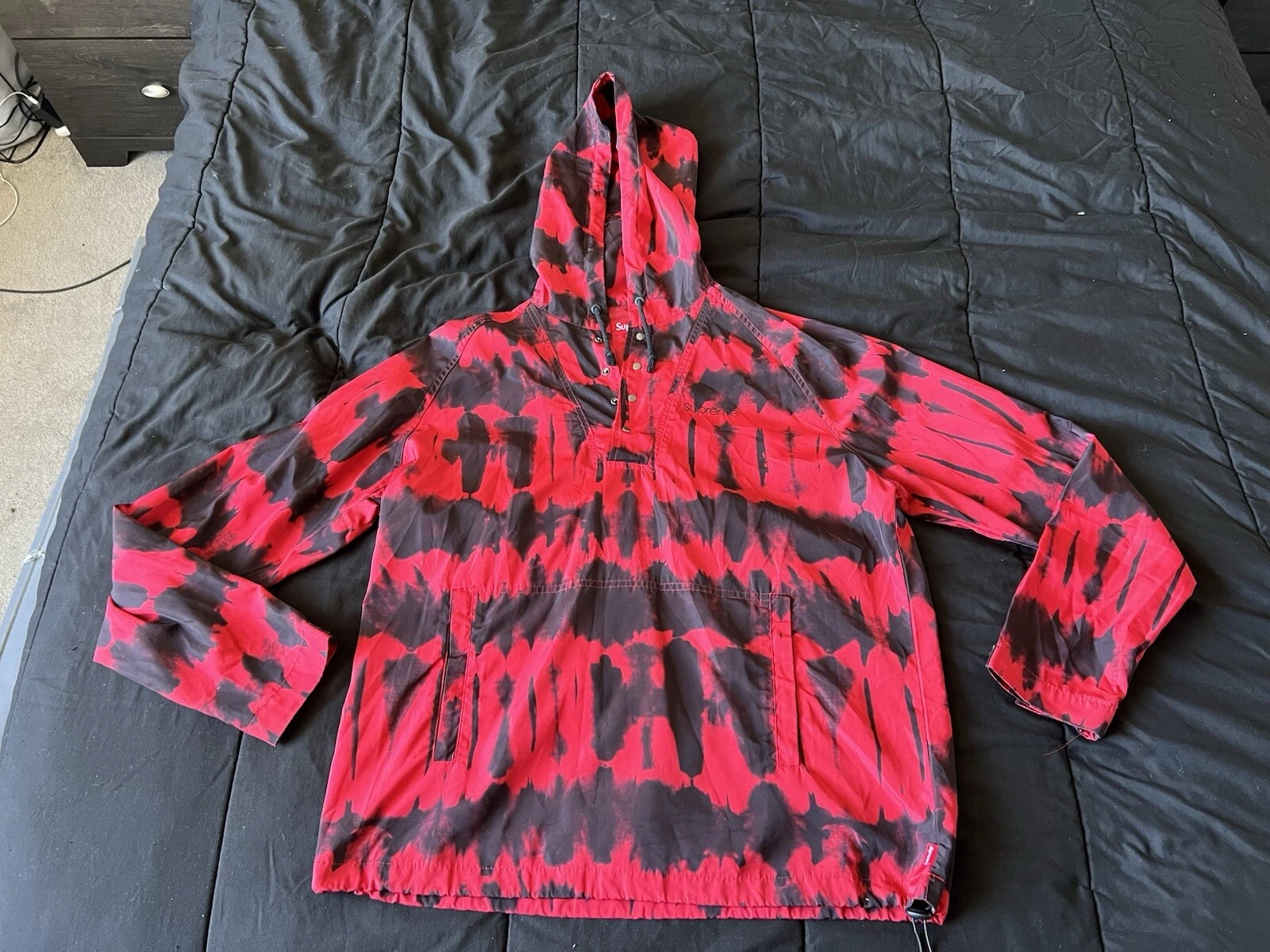 Pull coupe vent Supreme Tie Dye noir rouge à capuche taille L SS 2013