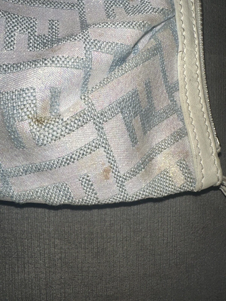 Fendi Pouchette Authentic - Image 3 of 4