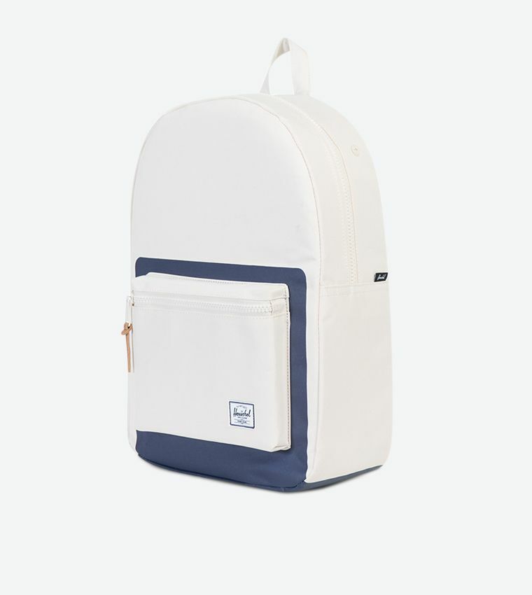 hibbett sports red nike backpack 3 Brand Blitz – – 30L, 9AT048-U10 | Padded 15 in sleeve, mesh organizer, side bottle pocket, 2 zip pockets. For boys, girls, men, women, gym, and travel Color:POWER RED Nike Heritage backpack in Searchspring Color:Blue even with heavy loads