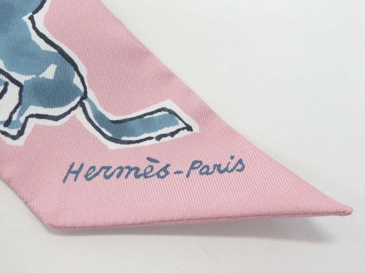HERMES Scarf Twilly Silk Chevaux En Liberte Horse Pink w/Box HERMES Scarf Twilly Silk Chevaux En Liberte Horse Pink w/Box