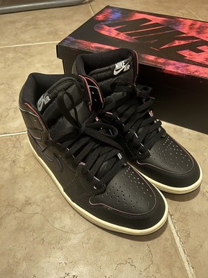 Nike Jordan 1 Retro Self Expression Size 9
