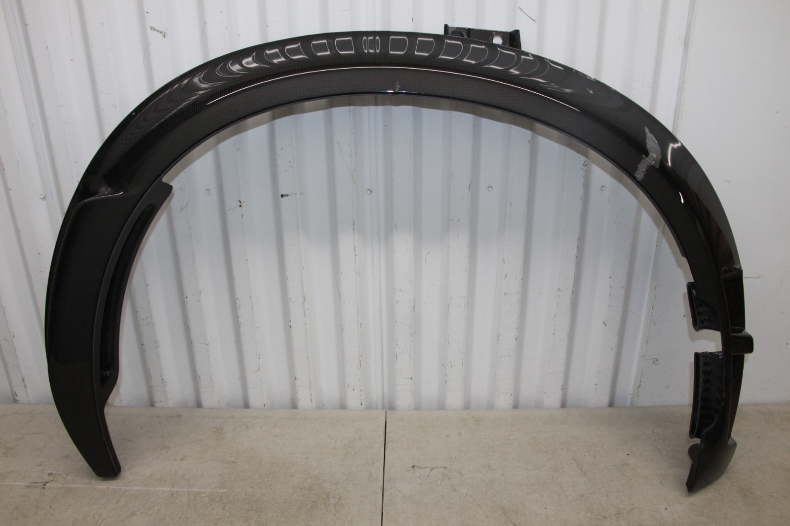 Ferrari Purosangue 2025-2026 Front Right Wheel arch molding