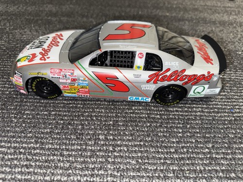 Nascar American Muscle Terry Labonte #5 Chevy Monte Carlo Kellogg's 1:18 CWC - Picture 1 of 6