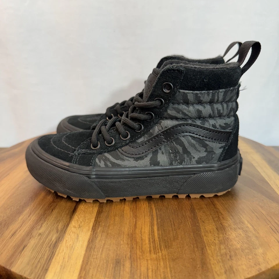 Sapatos Vans Sk8-Hi MTE Juvenil Tamanho 11 Preto Camuflado Top Alto Resistido Lugged - Imagem 3 de 4