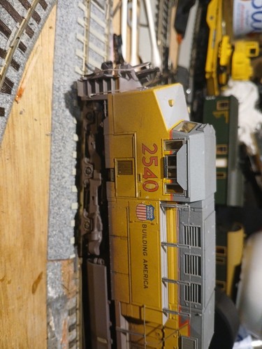 Walthers Mainline HO ES44AC Evolution Union Pacific 2540 Dcc sonido desgastado | Zustand: Used