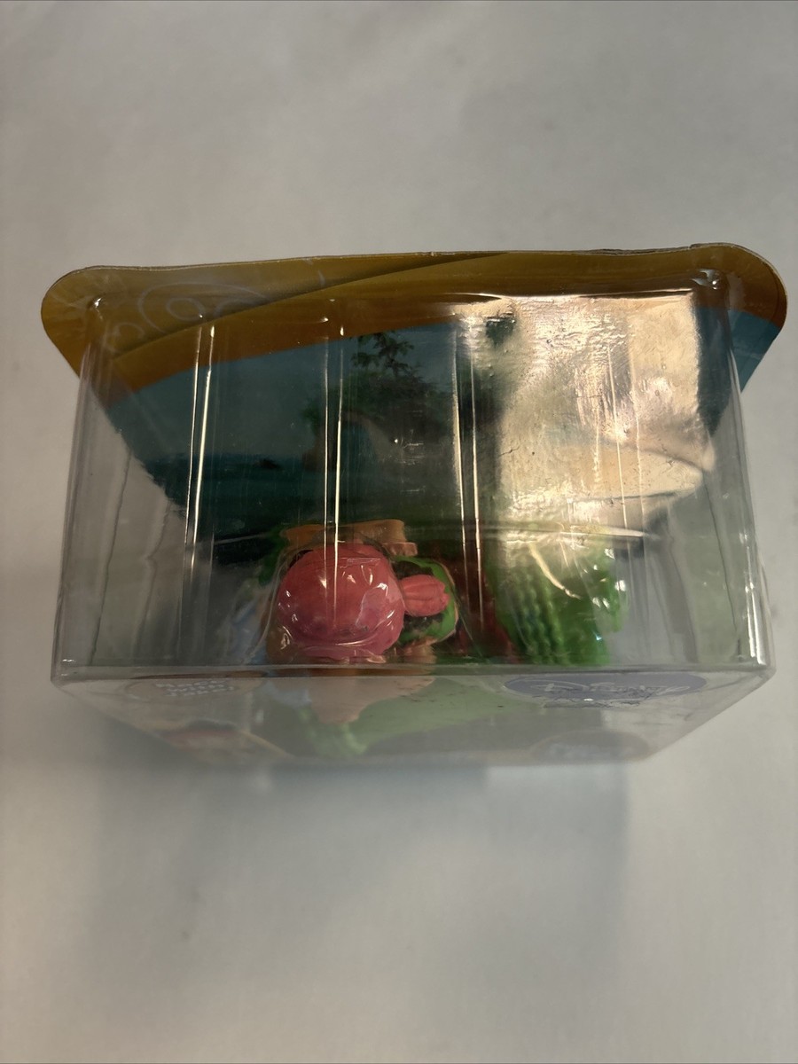 Brand new Disney Jake and The Neverland Pirates Izzy's Water Jet