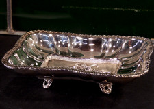 antik Anbiet Pralinen Fuß schale Seifenschale Messing versilbert Dreibein L13,5