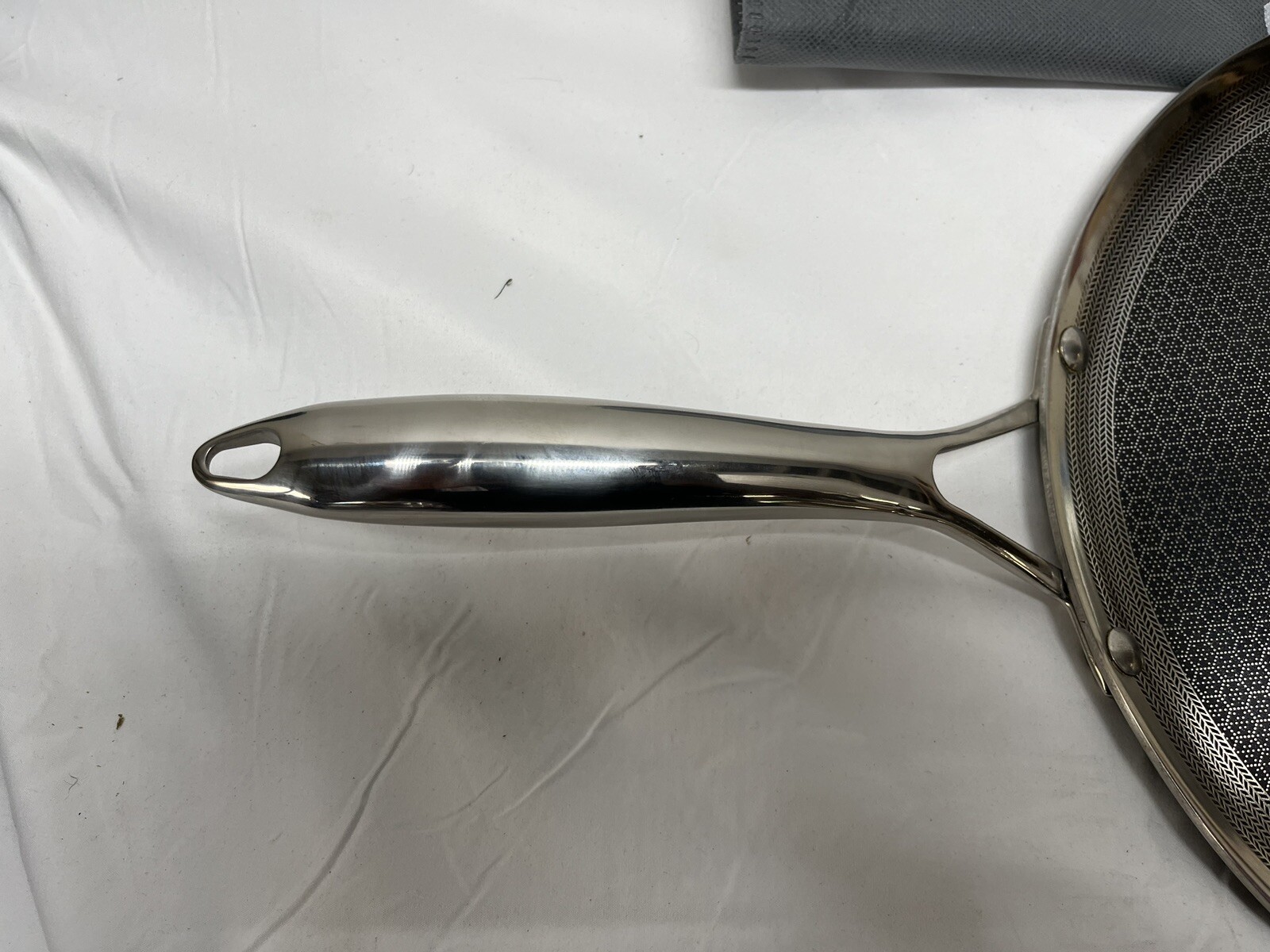 Hexclad Commercial Hybrid Griddle Pan, 12" Pan Nonstick Oven Dishwasher