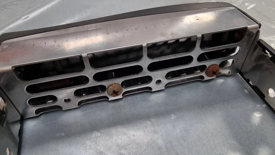 Supermicro SC93301 3.5" LFF SAS / SATA Hot Swap Caddy Tray - Image 2 of 2