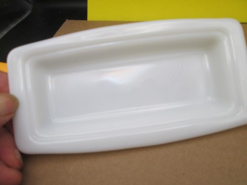 Vintage Pyrex Butterfly Harvest Gold Covered Butter Dish Made in USA 1970s - Picture 4 of 7