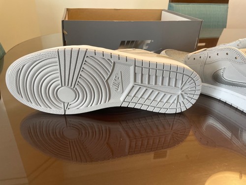 Talla 14 - Air Jordan 1 Retro OG Bajo Metálico Plateado - Imagen 5 de 5