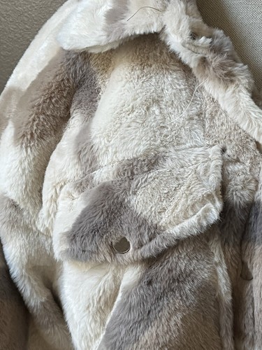 Jade & Ivory Plaid Faux Fur Jacket by 26International. Neutral colors Size S NWT - Picture 2 of 7