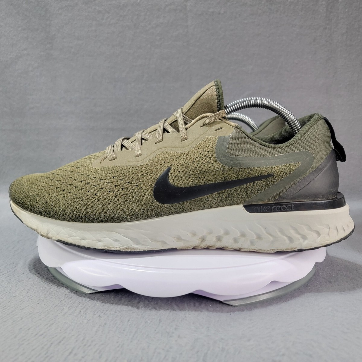 nike epic react flyknit olive