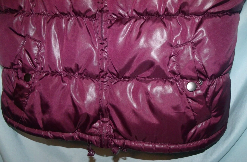 Жилет-пуховик Faded Glory однотонный фиолетовый с ложным вырезом без рукавов стеганый размер L - Изображение 2 из 4