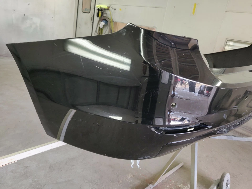 2012 - 2015 BMW 328I 3-SERIES SEDAN F30 REAR BUMPER COVER 51127276717 OEM - Изображение 2 из 4