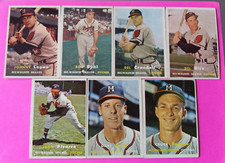 7-Card Lot of 1957 Topps Milwaukee Braves Baseball (Johnny Logan/Chuck Tanner)