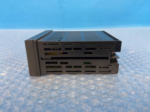 OMRON E5EK-AA2B Temperature controller Digital controller - Picture 6 of 6