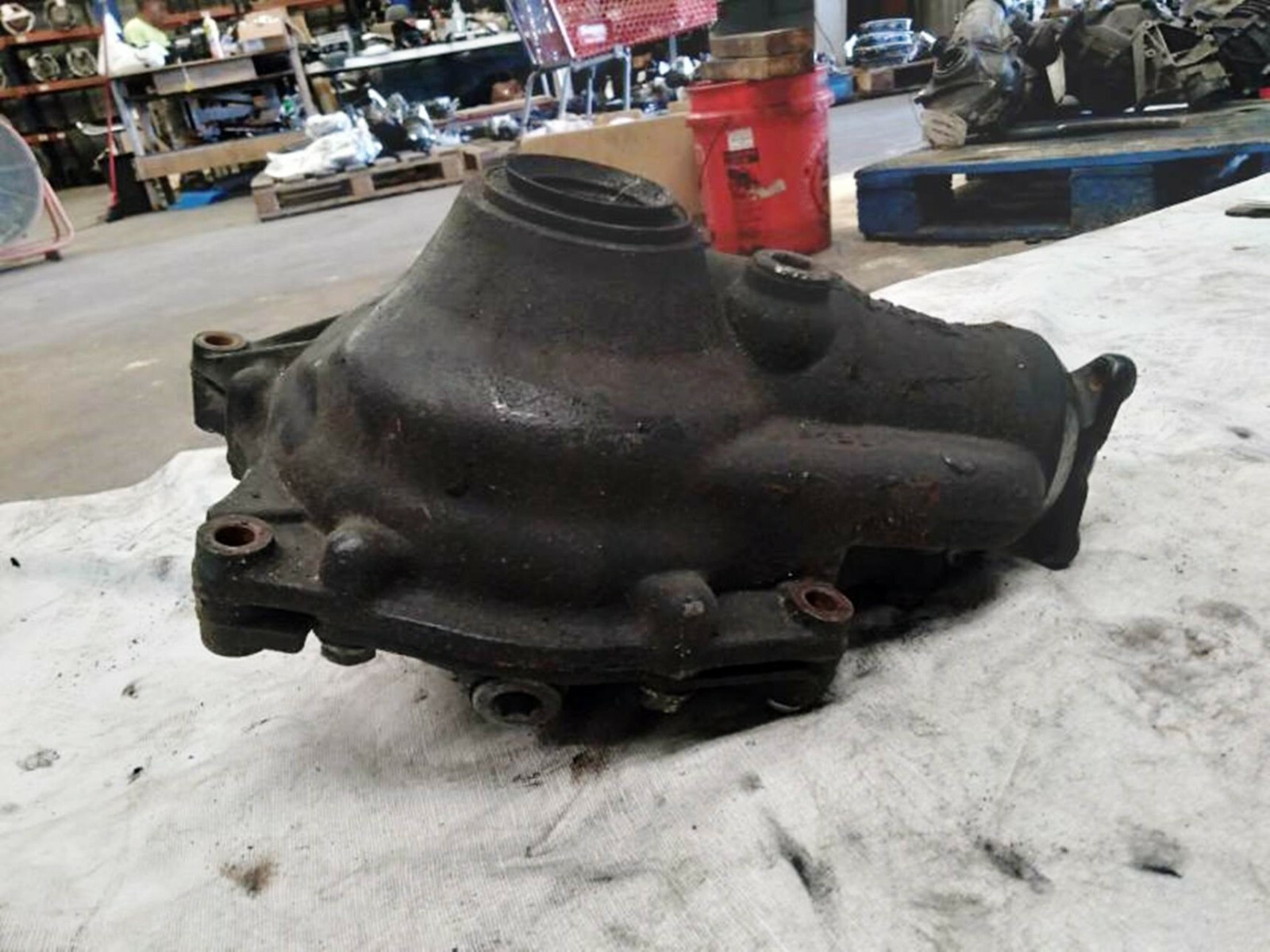 20032006 BMW X5 Front Axle Differential Carrier eBay