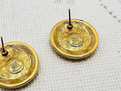 Givenchy Vintage Coin Logo Earrings Medallion 4G Gold Tone Round Signed 1980s - Picture 9 of 10