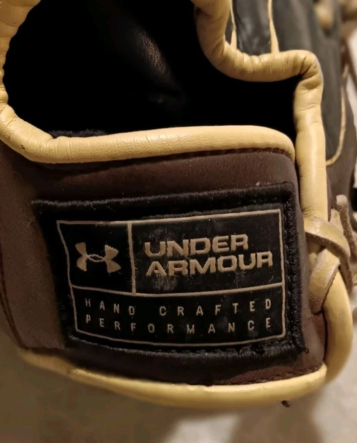 DOS GRANDES GUANTES DE BÉISBOL UNDER ARMOUR EASTON CATCHERS Foto 4 de 4