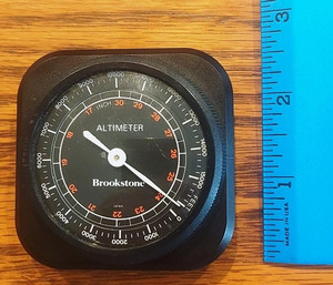 Brookstone Altimeter M