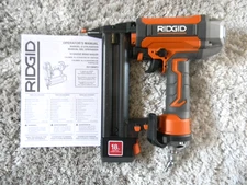 NEW RIDGID Pnuematic 18-Gauge 1-1/2 in. Narrow Crown Finish Stapler R150FSF3