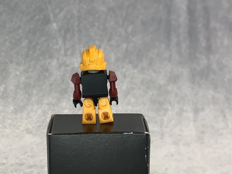 Kre-O Transformers Black Bumblebee Cell Block Breakout Figure Age Extinction - Image 2 of 2
