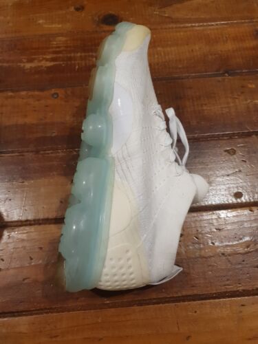 Nike Air Women's Vapormax Flyknit White Shoes Size US 9.5 UK 8.5 EU 43 Sneakers - Picture 12 of 17