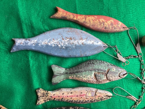6 Hand-carved & Painted Fish on stringer w/Bobber - Picture 3 of 5