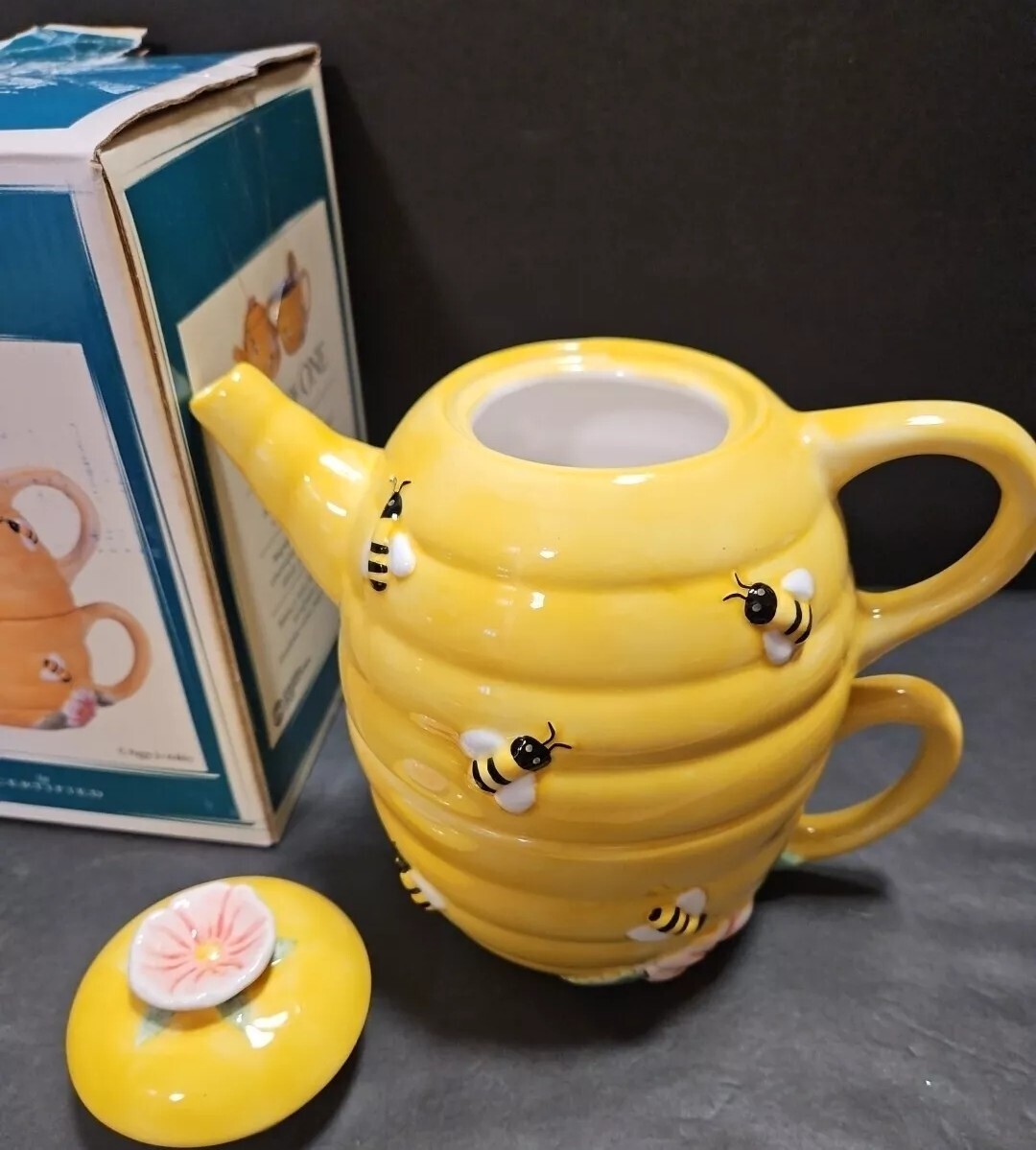 Bee Hive Teapot Tea for One CIC 3 Pieces With BoxPeggy Jo Ackley