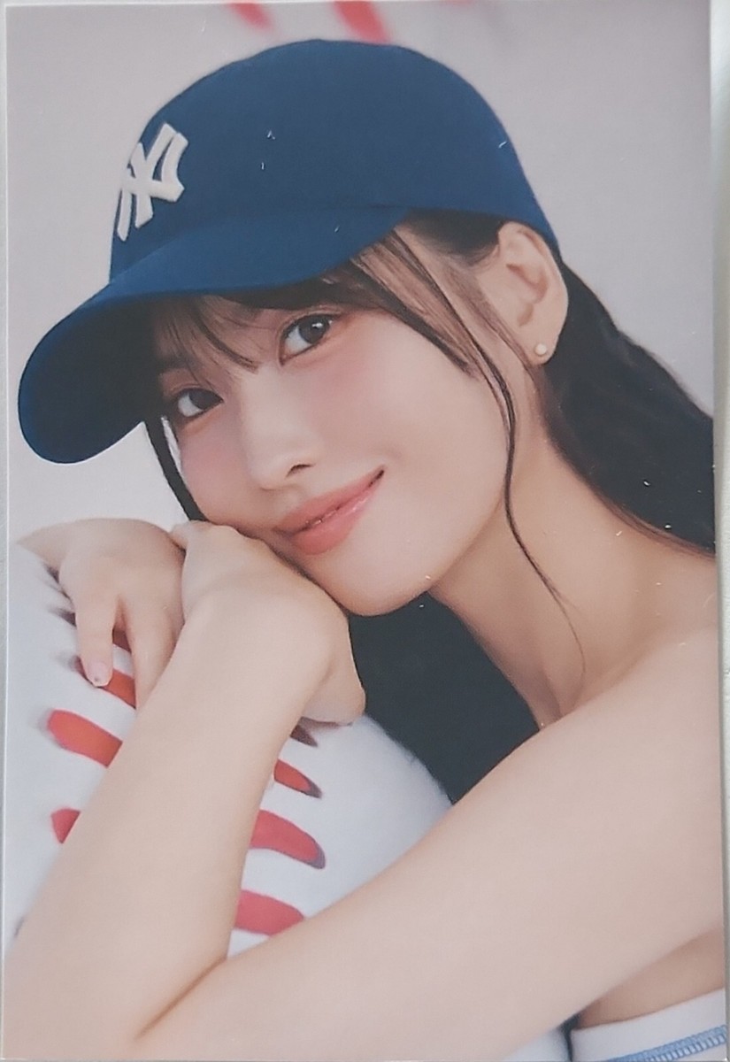 TWICE ロッテ免税店 缶入りトレカ 非売品 TWICE ロッテ免税店 銀座店 クリアファイル トレカ 缶ケース