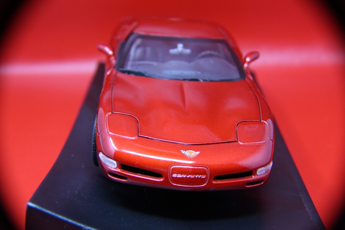 HOT WHEELS   C5 コルベット Hot Wheels 1:18 Scale 2000 (C5) Yellow Corvette Fixed Roof