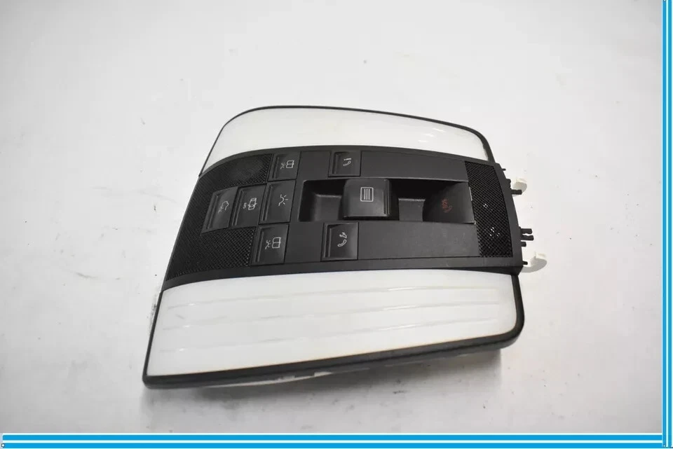 Lâmpada cúpula aérea 10-16 Mercedes W212 E550 E350 2129061000 fabricante de equipamento original - Imagem 4 de 4