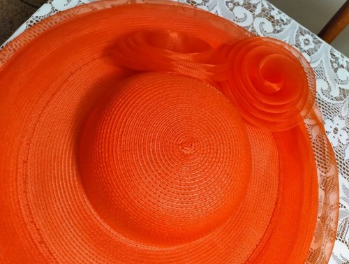 VINTAGE 1950's WIDE BRIM HAT W/ FLOWERS - Picture 5 of 7