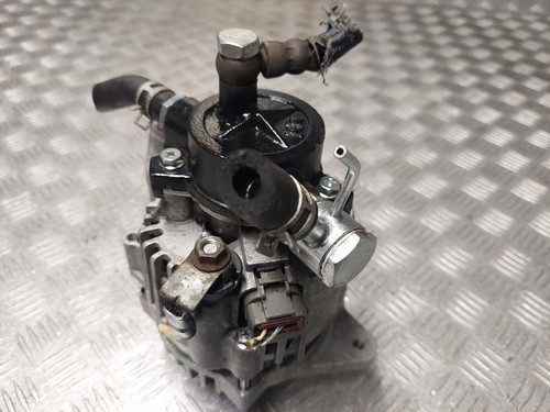 Isuzu Rodeo TD 4x4 2006 3.0 diesel Alternator & vacuum pump LR160-503 - Picture 4 of 12