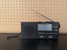 Realistic DX-360 Voice of the World Radio Short Band Tested-Working-Nice!
