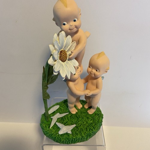 Kewpie He Loves Me He Loves Me Not Figurine Daisy Jesco 1999 Flower - Picture 2 of 9