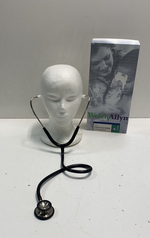 Welch Allyn 5079-135 Professional Adult Stethoscope Black 28" Made in USA