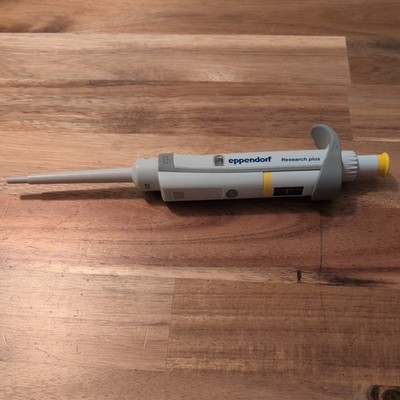 Eppendorf Research Plus Pipettes P20 (Past Calibration Due Date)