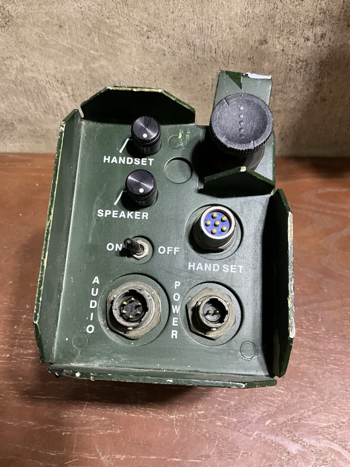 HMMWV MRC-67A AMPLIFIED SPEAKER MCDOWELL RESEARCH CO. DOES NOT POWER ON